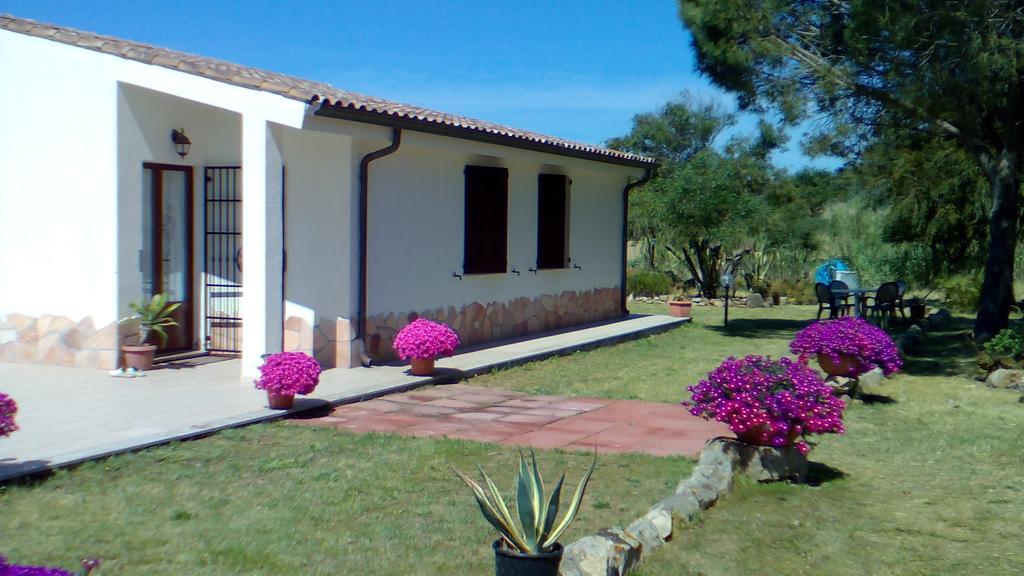 B&B Le Vele Teulada Esterno foto